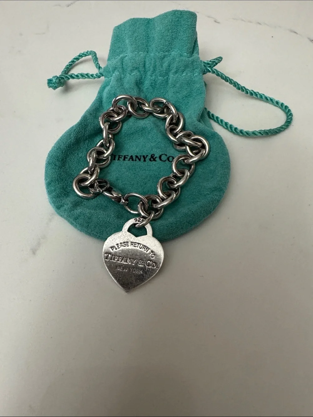 Tiffany & Co. Sterling Silver Oval Link Heart Tag Bracelet - Turquoise Pouch